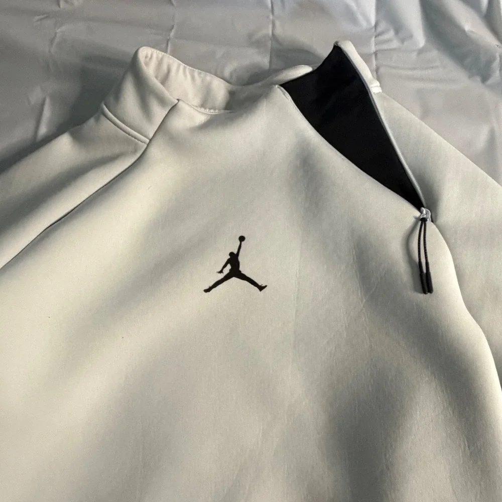 Jordan Mens Therma Sphere Max 23 Flight Tech Sweatshirt Mock Neck Zip Hoodie